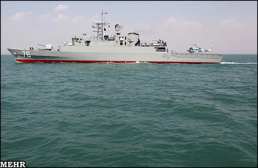 США атаковали фрегат Jamaran ВМС Ирана, БПЛА КСИР бьют по нефтяным вышкам